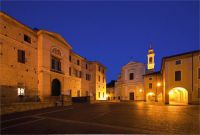 64_Rocca Meli Lupi di Soragna 01 exterior evening